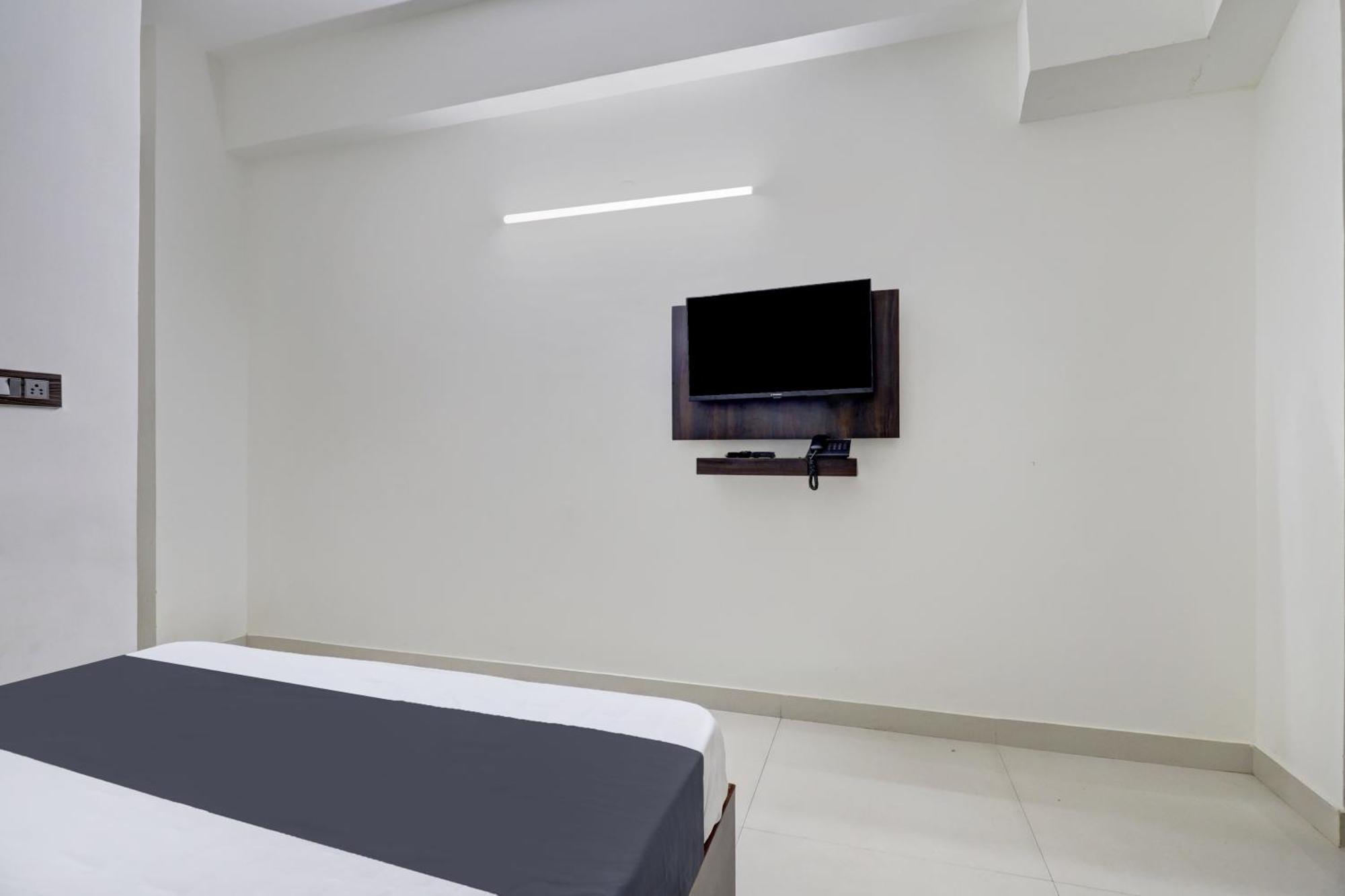 Hotel O J.K. Suites & Rooms Bangalore Esterno foto