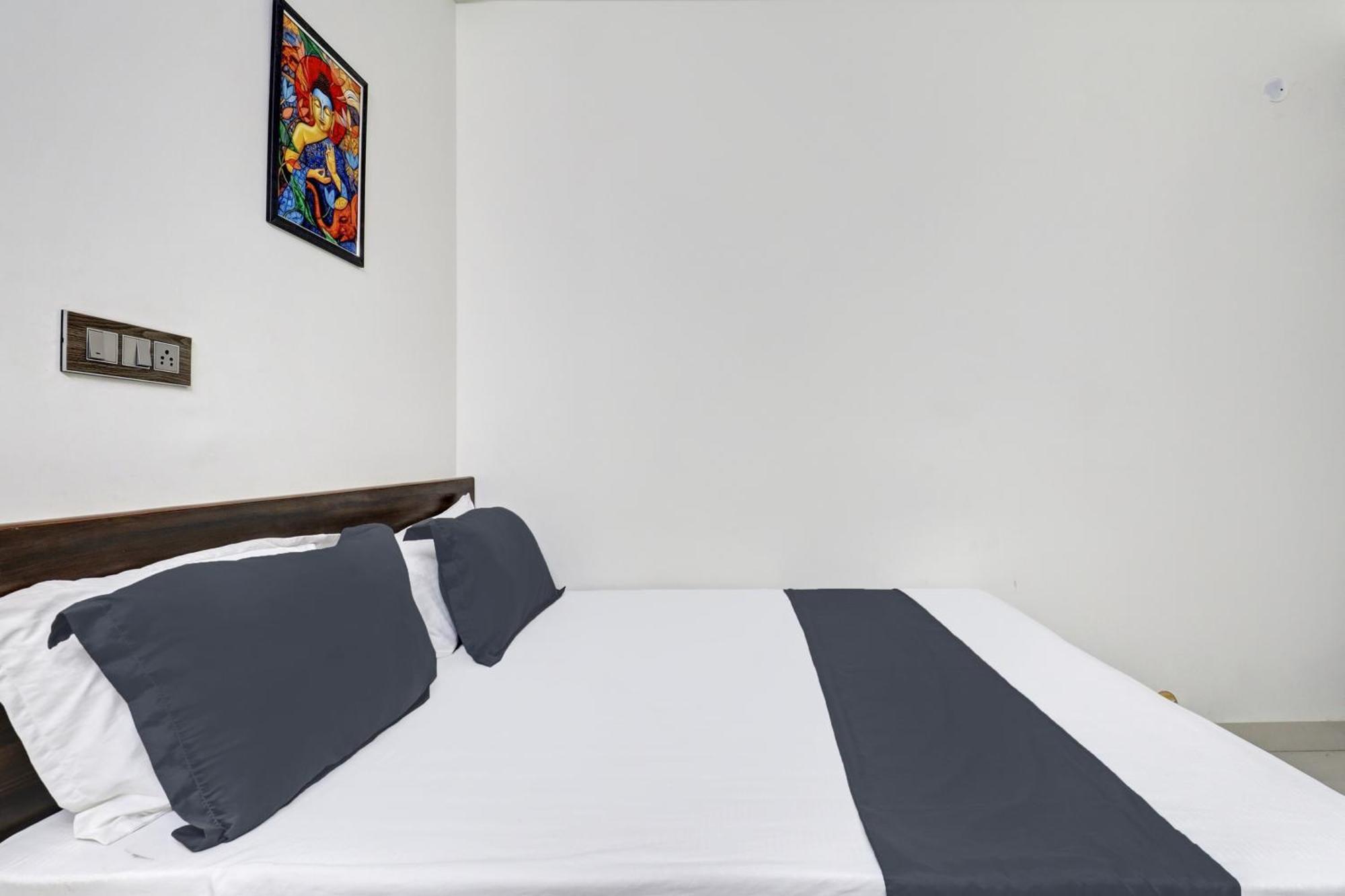 Hotel O J.K. Suites & Rooms Bangalore Esterno foto