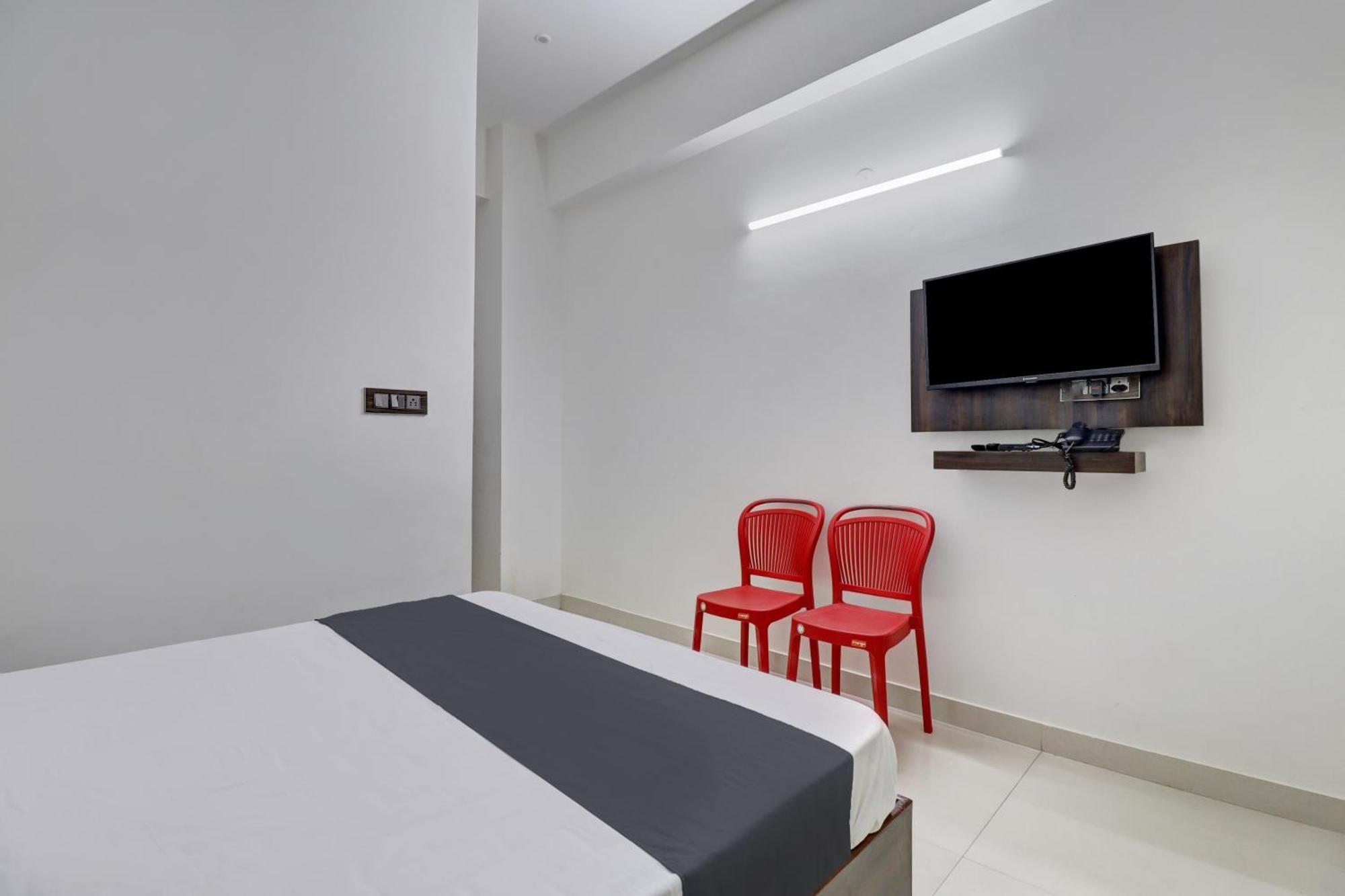 Hotel O J.K. Suites & Rooms Bangalore Esterno foto